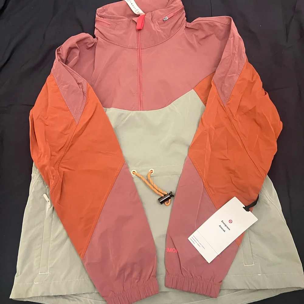 Lululemon Evergreen Anorak NWT Size 6 
Color: Brier Rose/Pale Raspberry/Ivory - Picture 7 of 9